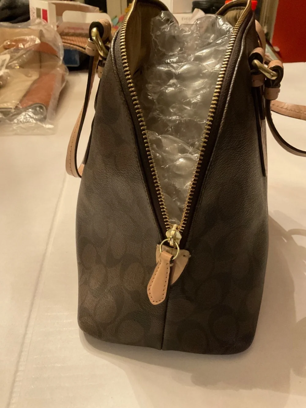 Coach F26184 Signature Peyton Cora Domed Satchel bag - Picture 7 of 12
